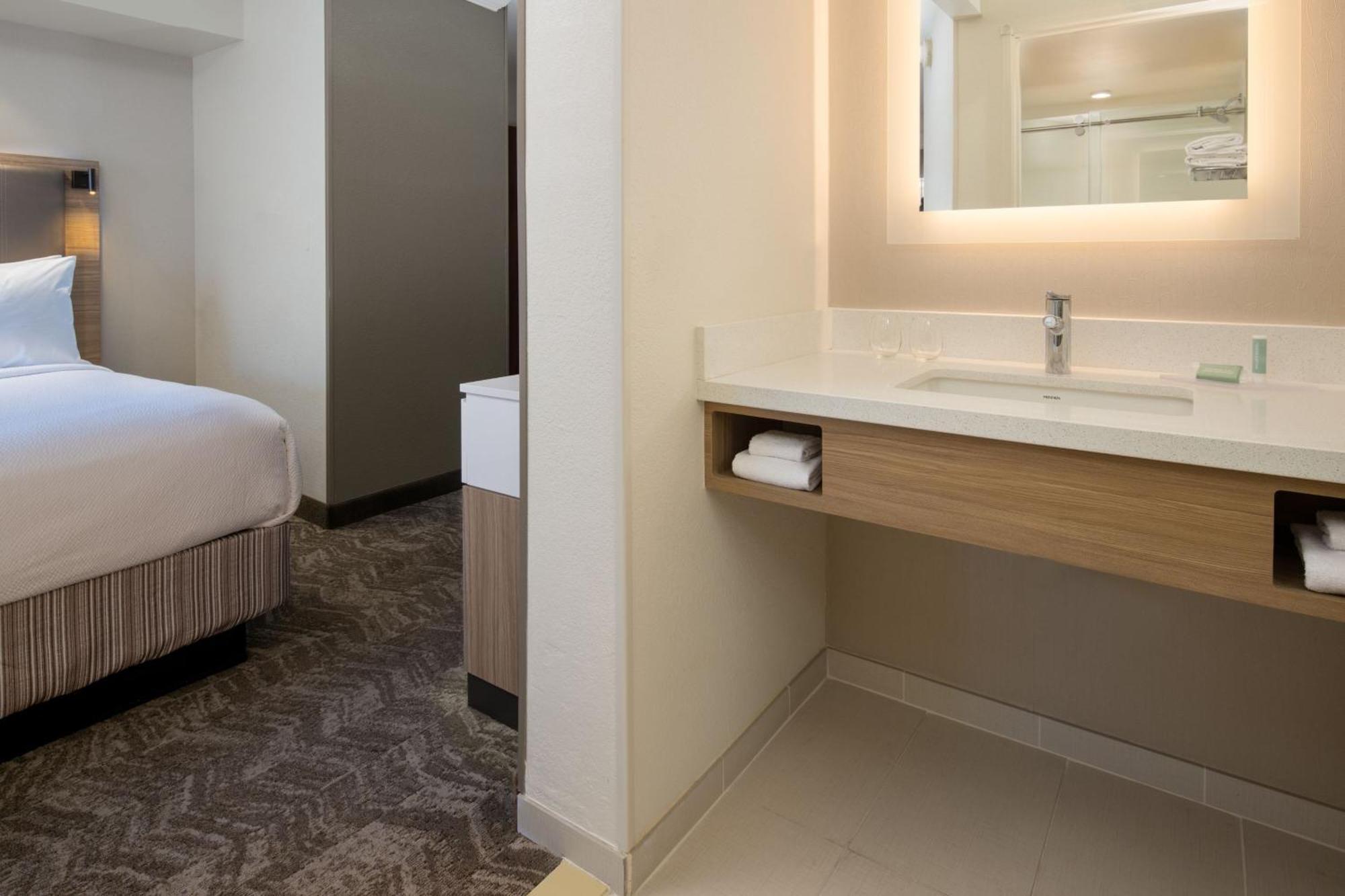 Springhill Suites By Marriott מדפורד מראה חיצוני תמונה